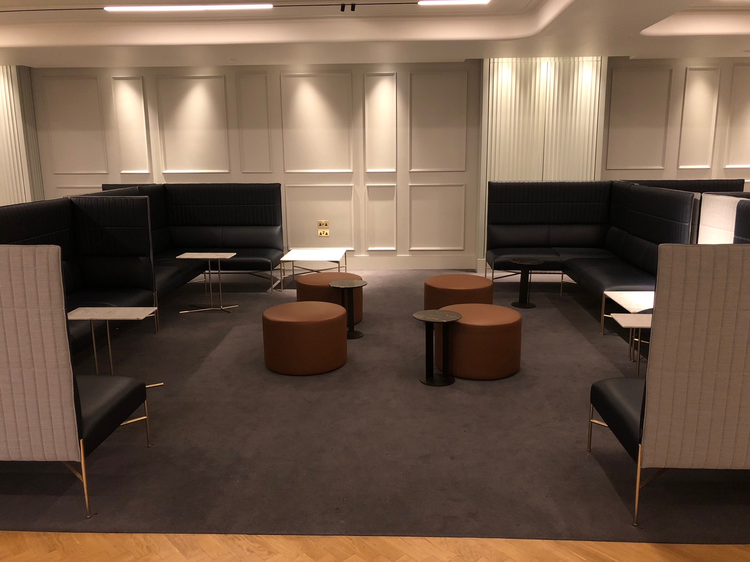 Review: Qantas Lounge London (LHR - T3) - Live And Let's Fly