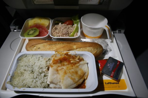 a-fishy-meal-on-lufthansa-live-and-let-s-fly