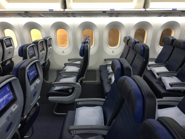 Review: United Airlines 787-9 Economy Class Los Angeles To London ...