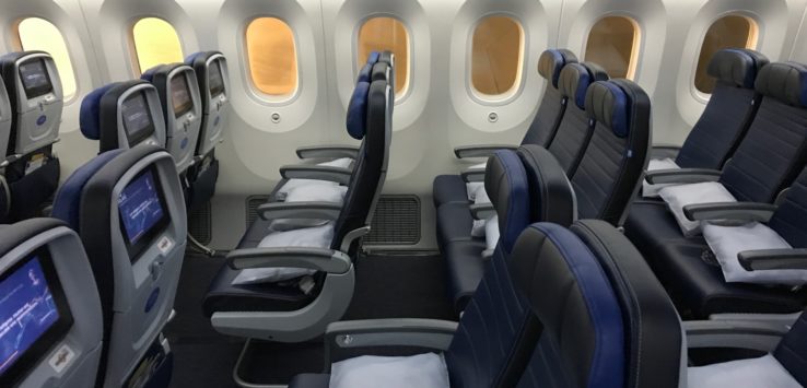 United Airlines 787-9 Economy Class Review