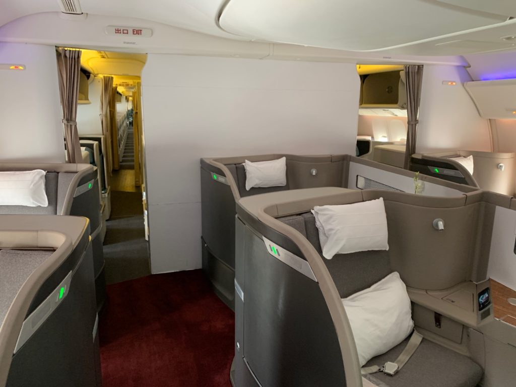 A Perfect Flight In Cathay Pacific First Class - Live and Let's Fly