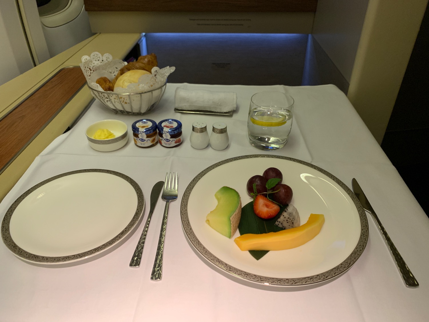 Thai Airways First Class: Better Than I Remembered - Live and Let's Fly