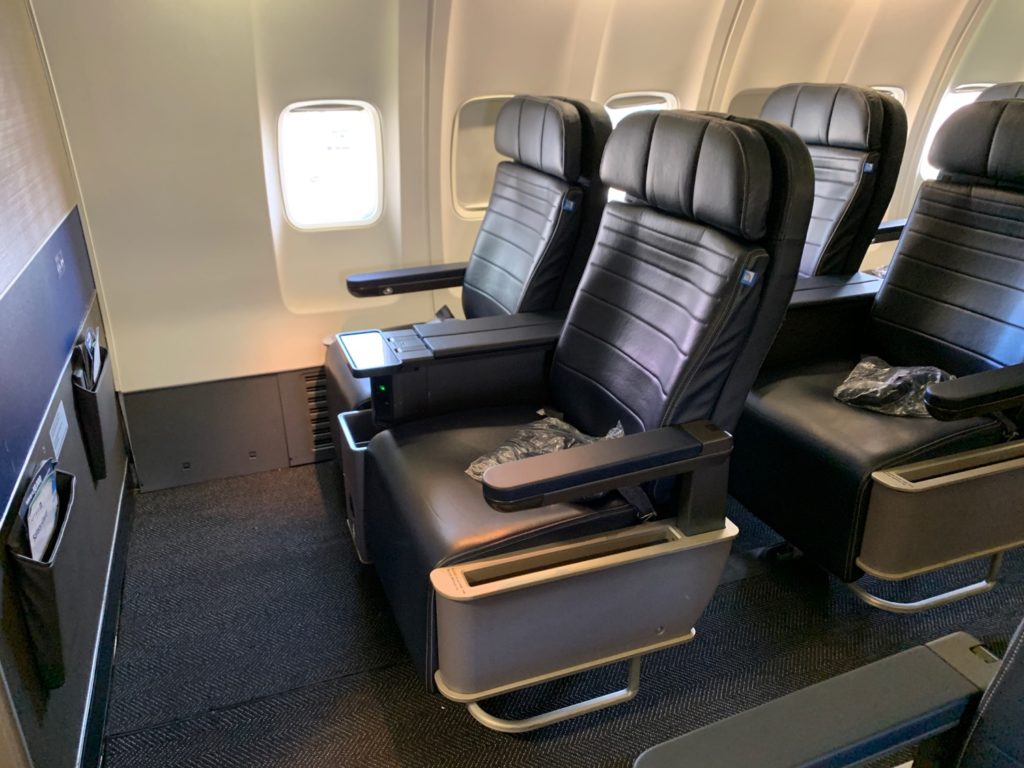 The Best Seat On A United Airlines 757-300 - Live And Let's Fly