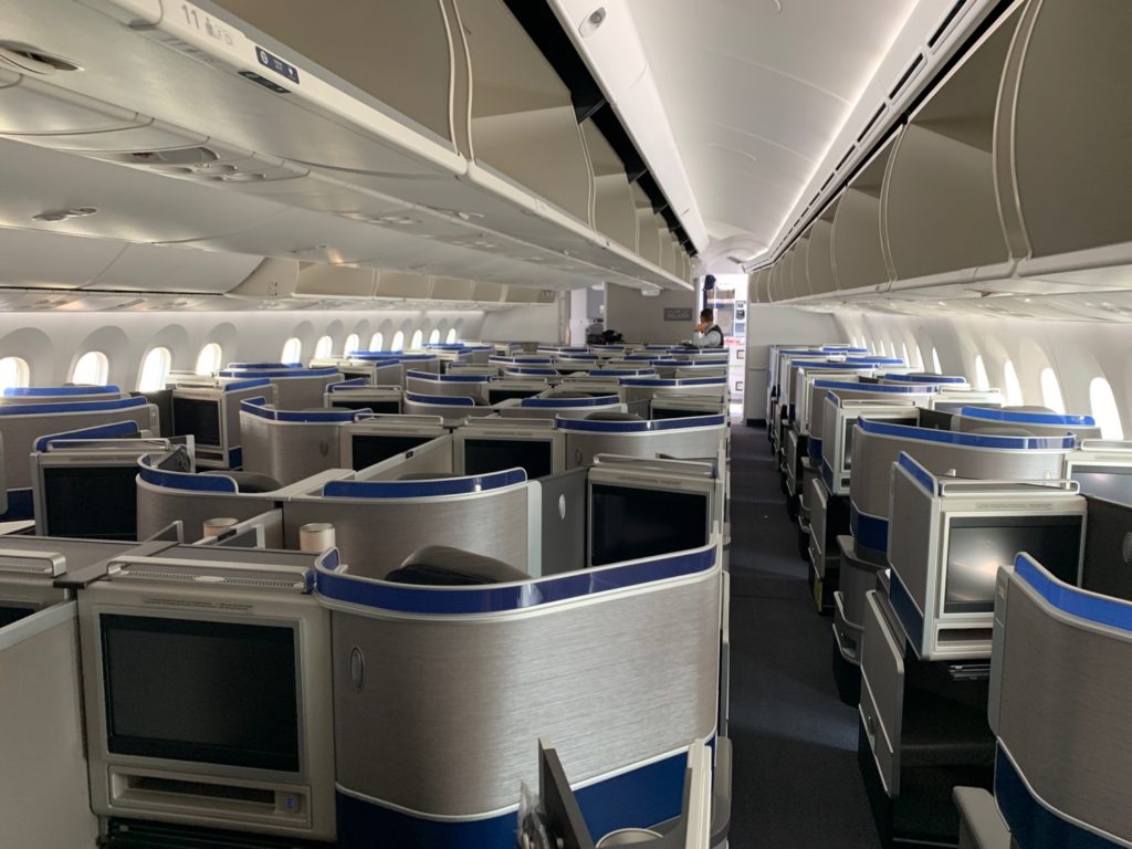 Review: United 787-10 Polaris Business Class Newark To Los Angeles ...