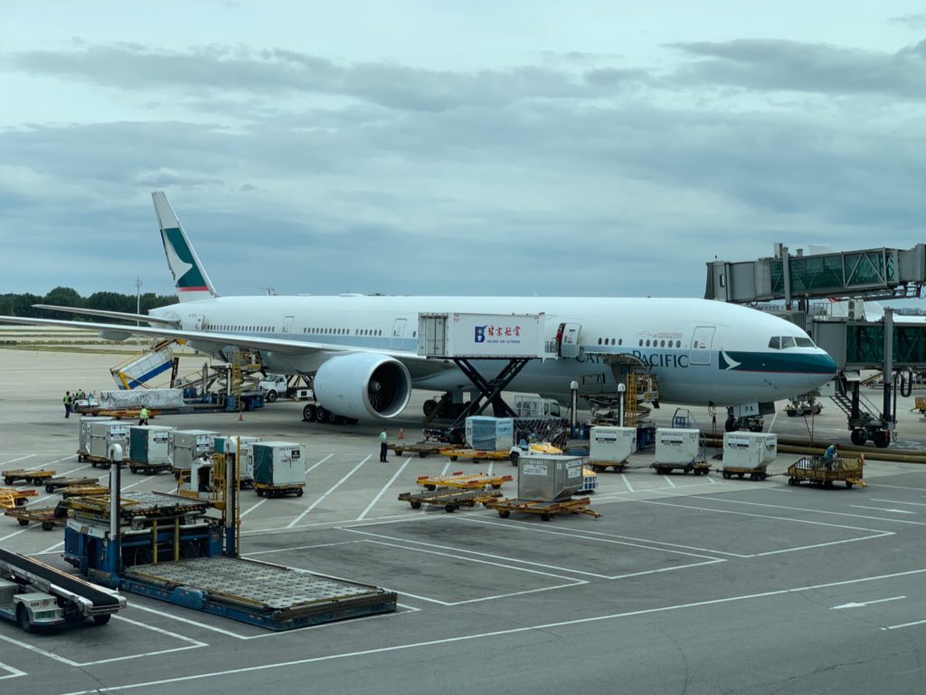 Review: Cathay Pacific 777-300ER First Class Beijing To Hong Kong ...