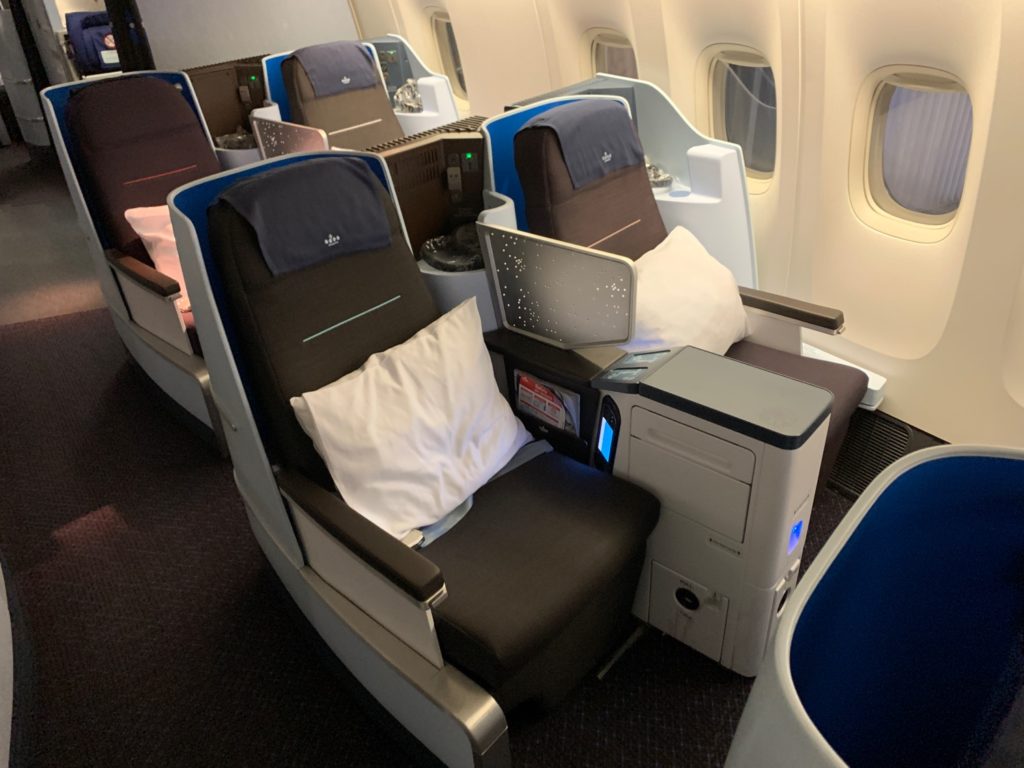 First Impressions: KLM 777 Business Class - Live and Let's Fly