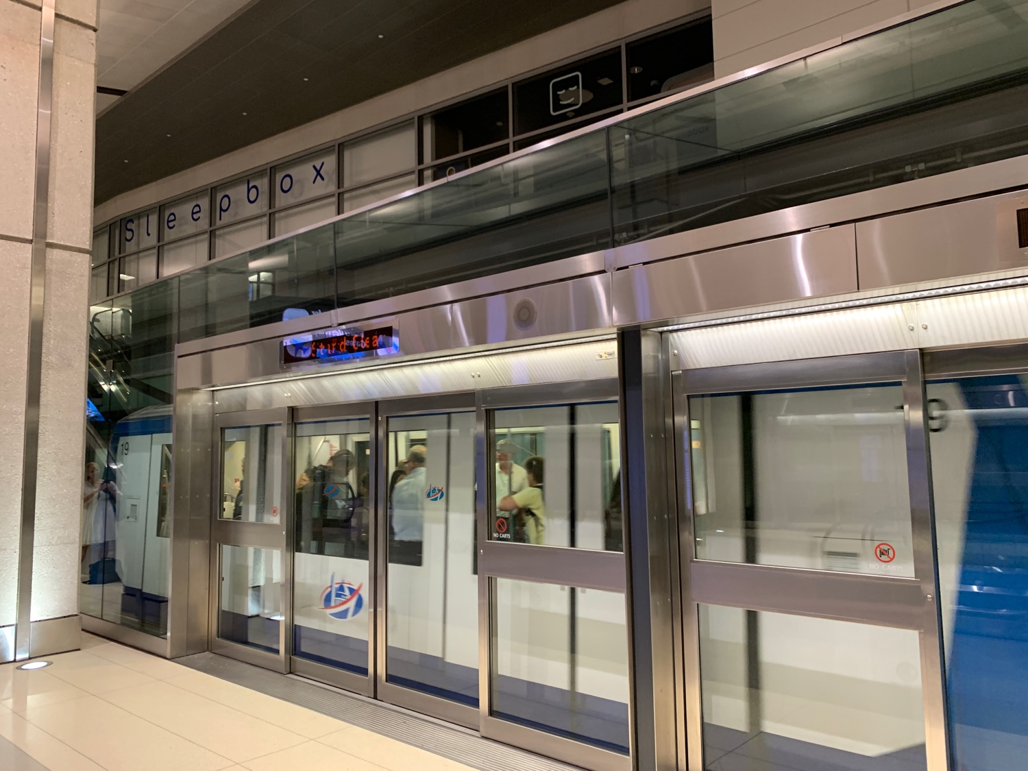 Review Sleepbox Lounge Washington Dulles (IAD) Live and Let's Fly