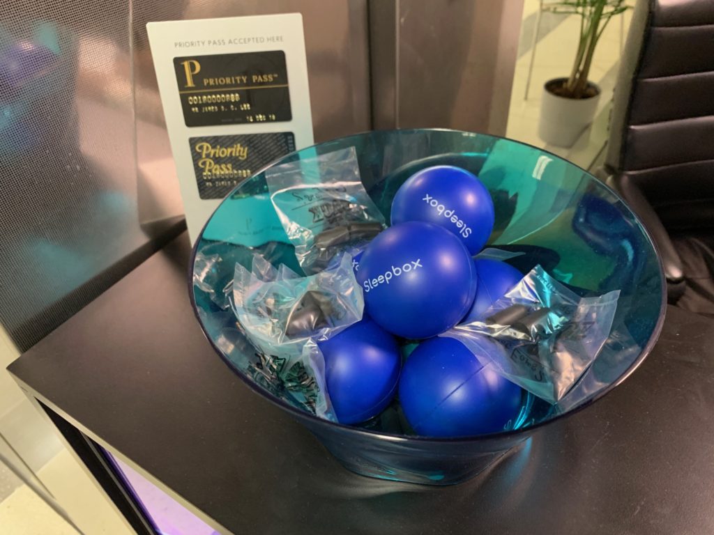 Review Sleepbox Lounge Washington Dulles (IAD) Live and Let's Fly