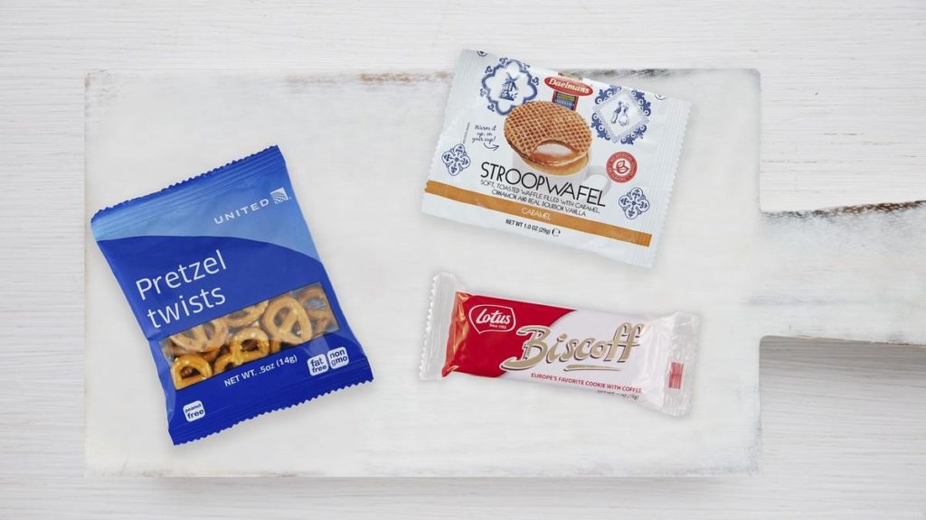 United Adds Biscoff Cookies To Economy Class Snack Basket! Live and