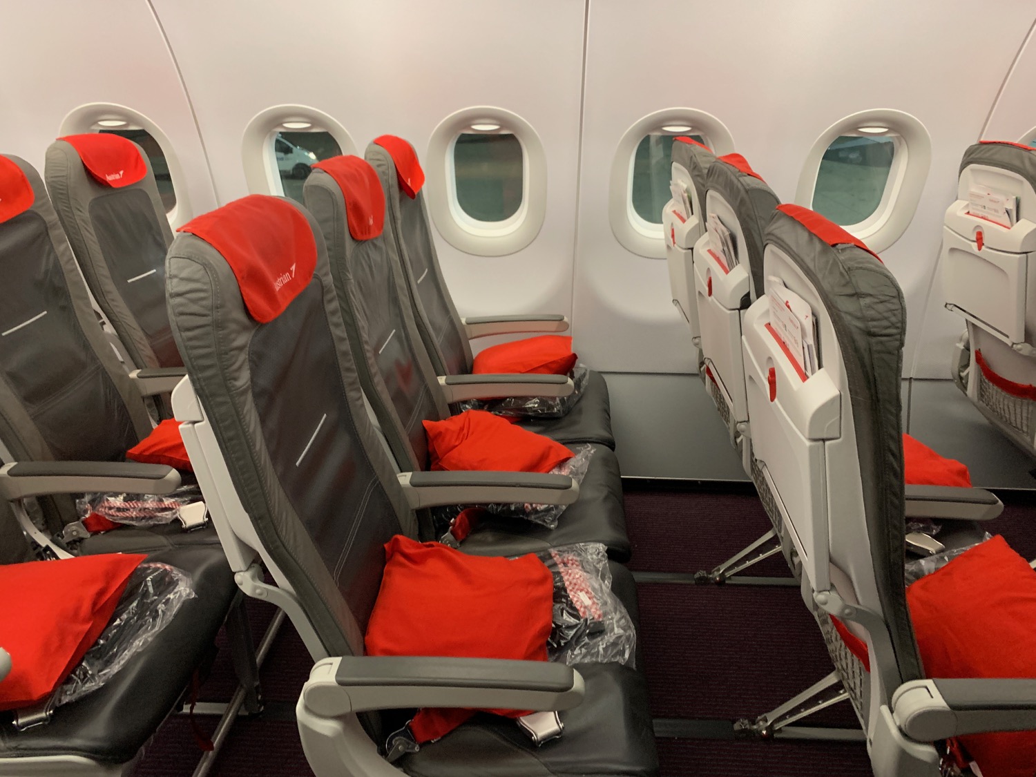 Review: Austrian Airlines A320 Economy Class Vienna To Yerevan - Live ...