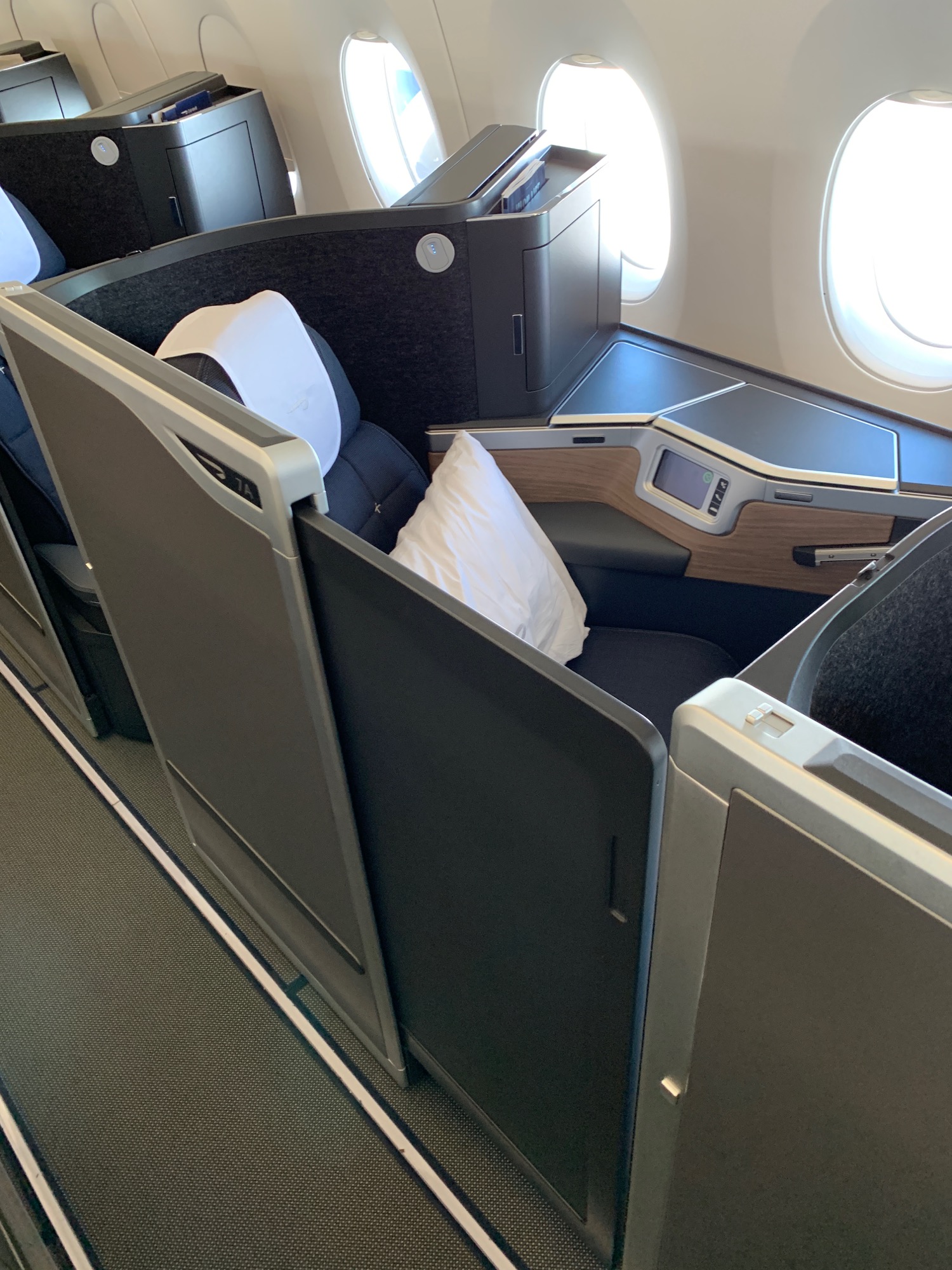 Review: British Airways A350-1000 Business Class - Live and Let's Fly