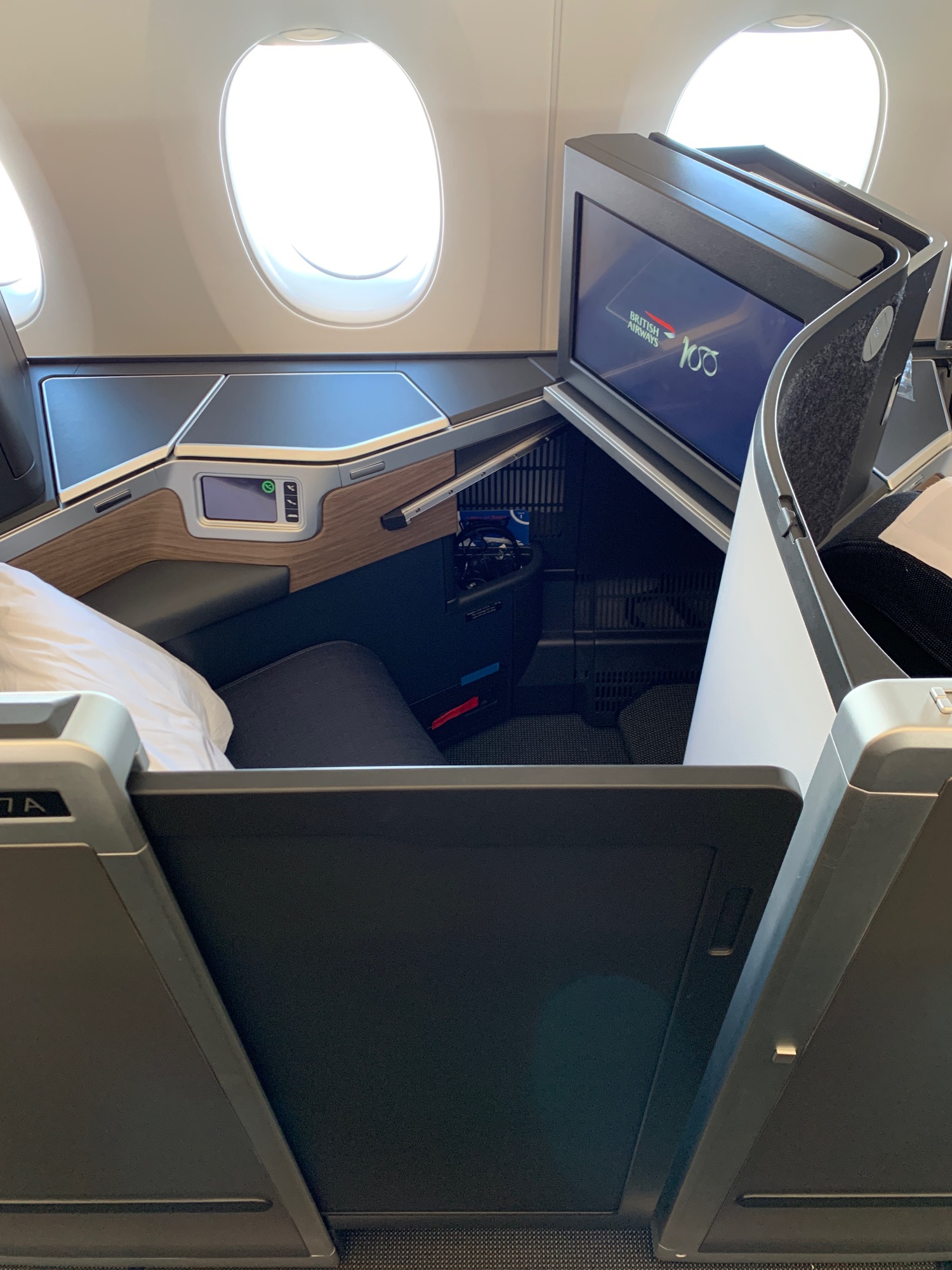 Review: British Airways A350-1000 Business Class - Live And Let's Fly