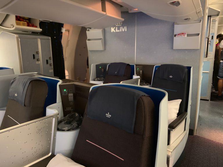 Review KLM 777300ER Business Class Live and Let's Fly