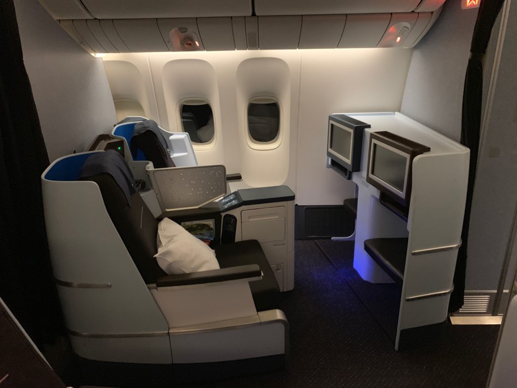 Review: KLM 777-300ER Business Class - Live and Let's Fly