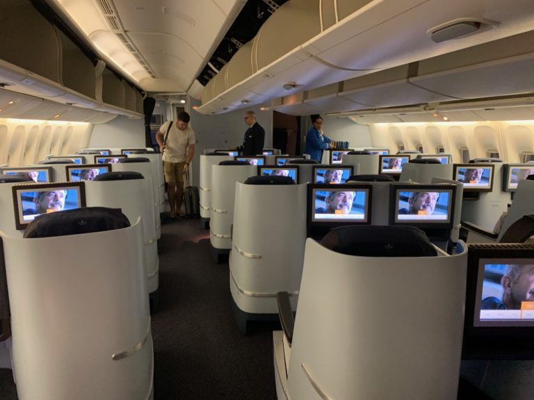 Review: KLM 777-300ER Business Class - Live and Let's Fly