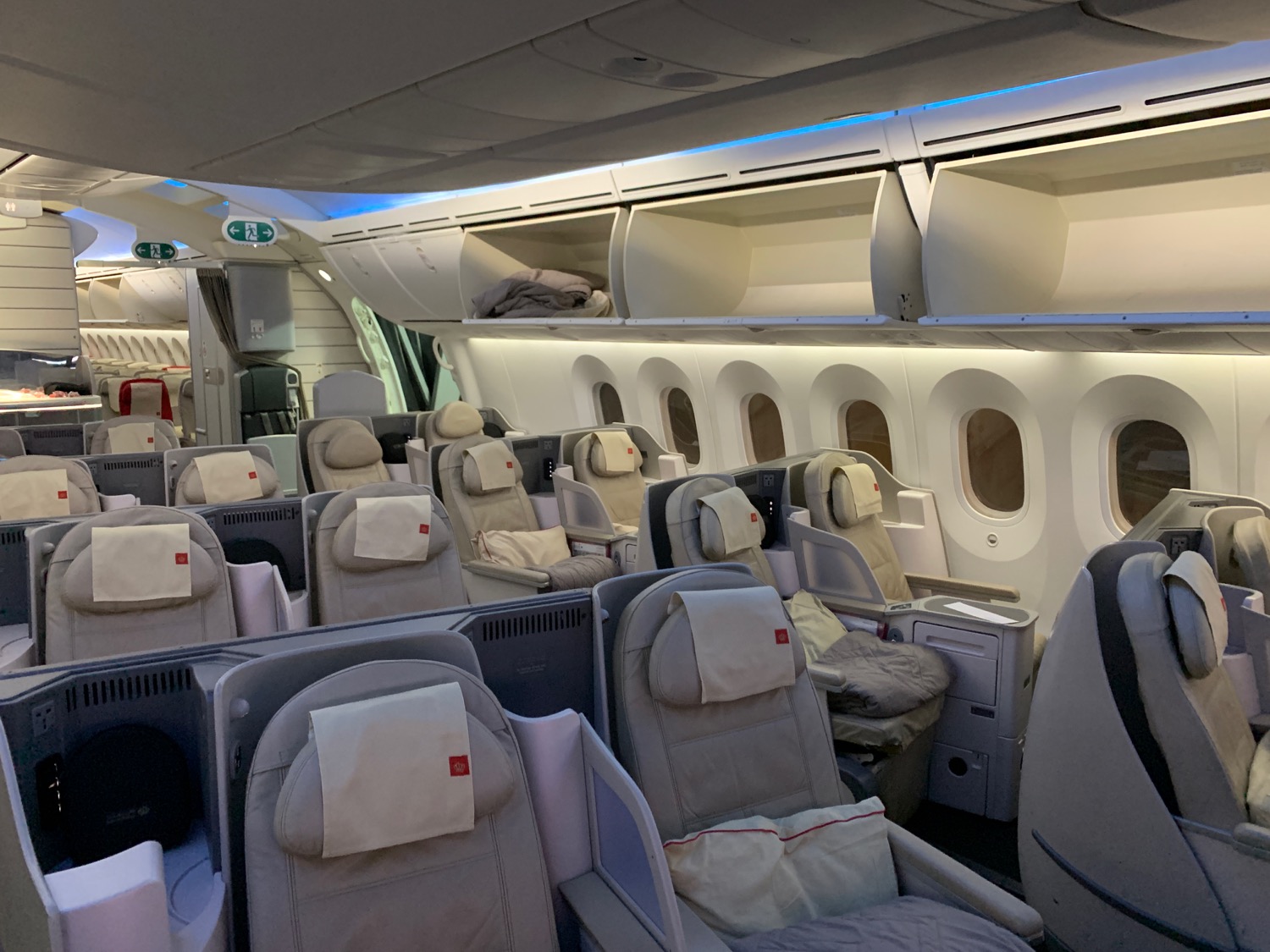 Review: Royal Jordanian 787-8 Business 