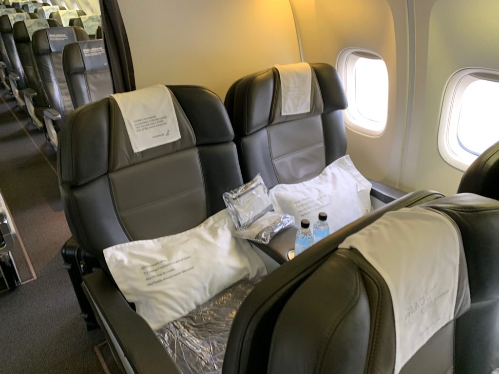 Review: Icelandair 767-300er Business Class - Live And Let's Fly