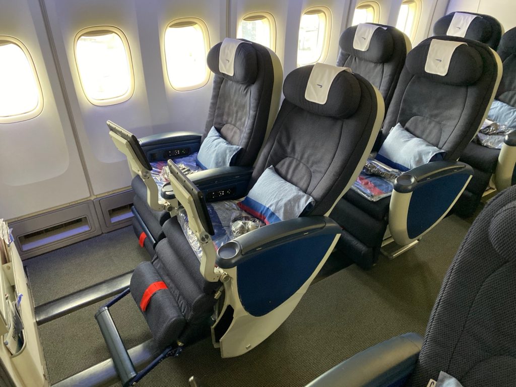 Review: British Airways 747-400 World Traveller Plus (Premium Economy ...