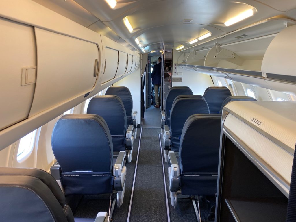 Exploring United's Swanky New CRJ-550 