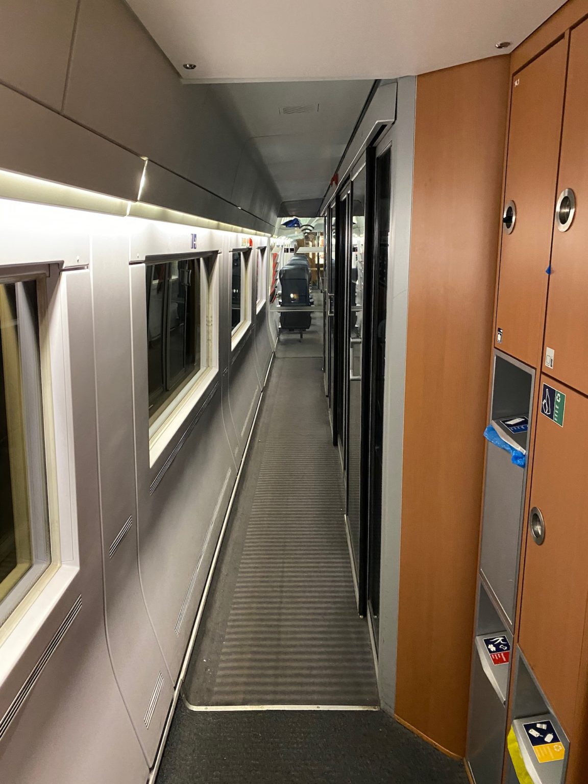 Train Review: Deutsche Bahn Intercity Express (ICE) First Class - Live ...