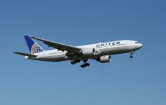 United Airlines battles Philippine Airlines