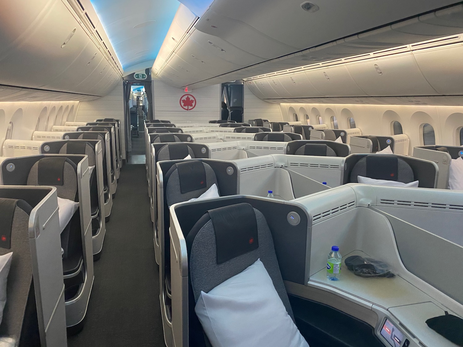 First Impressions: Air Canada 787 Business Class - Live and Let's Fly