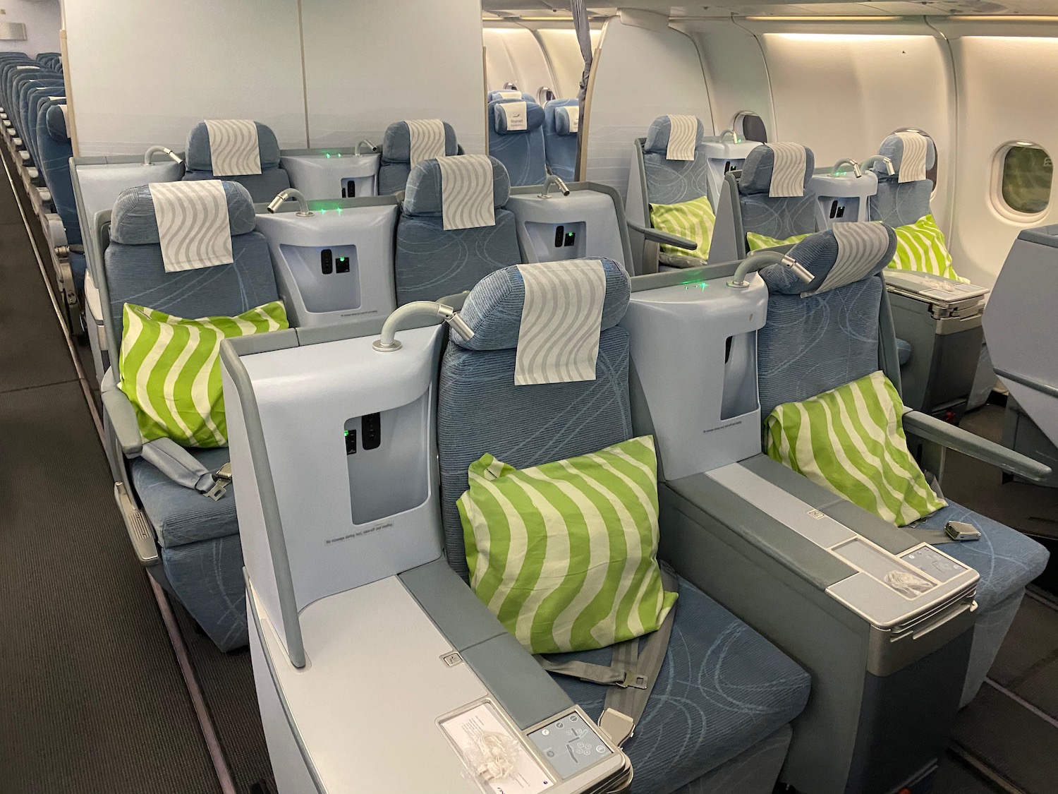 Finnair A330 Business Class 