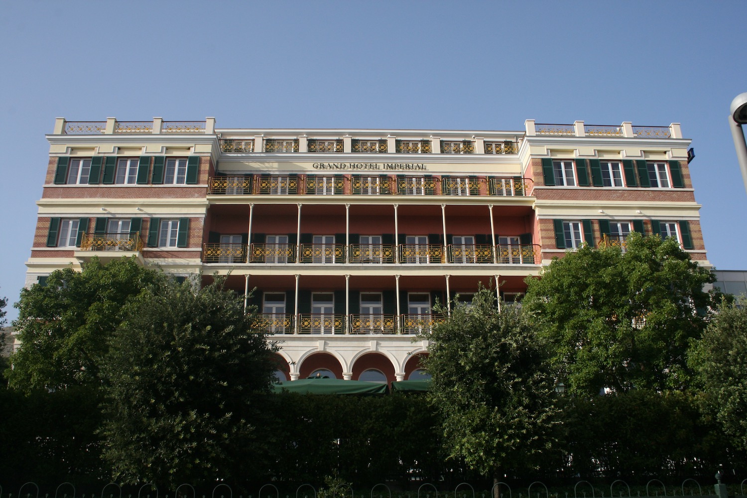 a building with many balconies