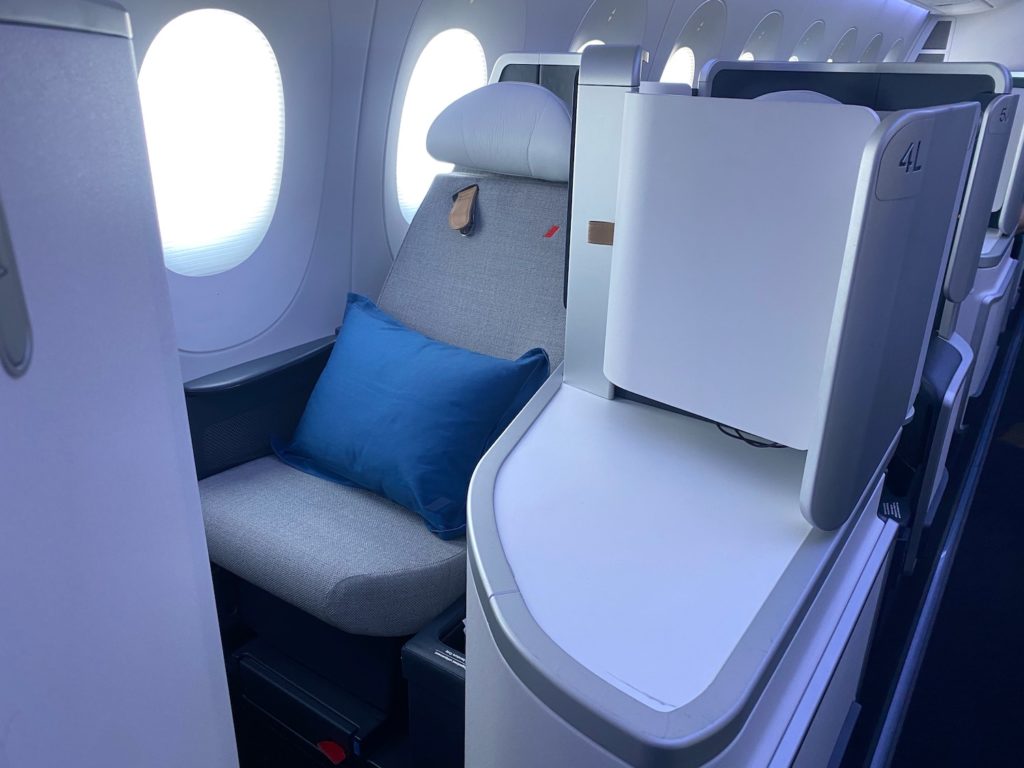 Review: Air France A350 Business Class - Live and Let's Fly