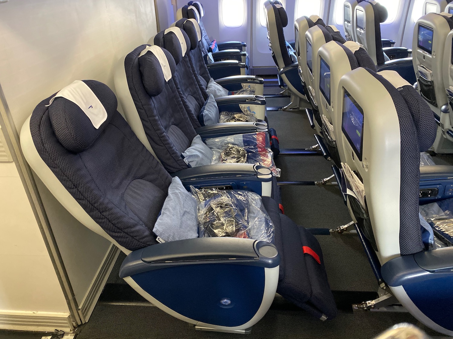 a row of seats in an airplane