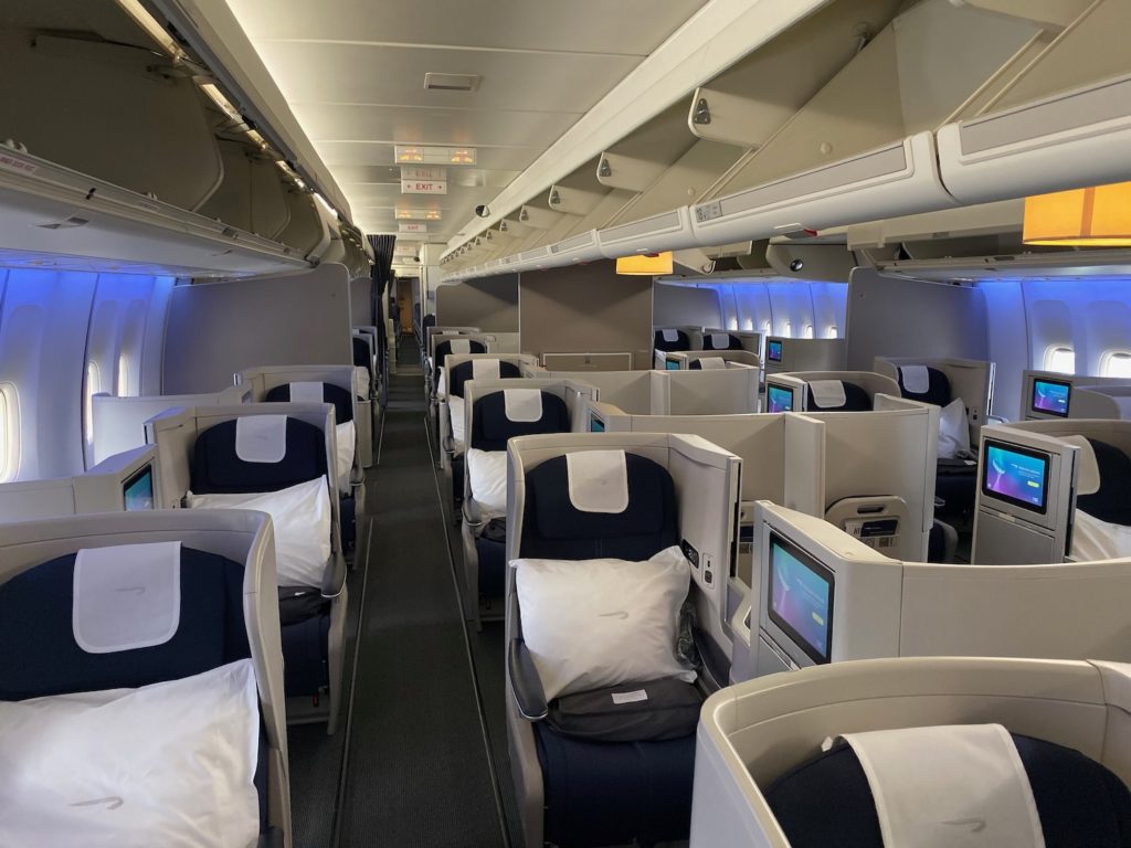 Farewell Photo Tour: British Airways 747-400 - Live and Let's Fly