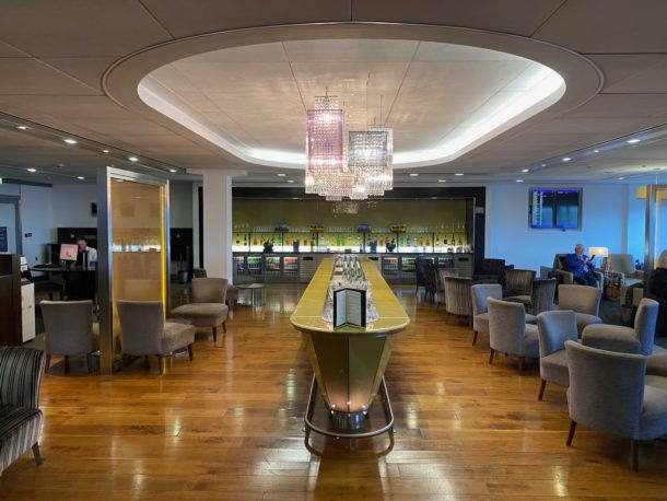 Which Oneworld Lounge In London Heathrow Terminal 3 Is Best? - Live and ...