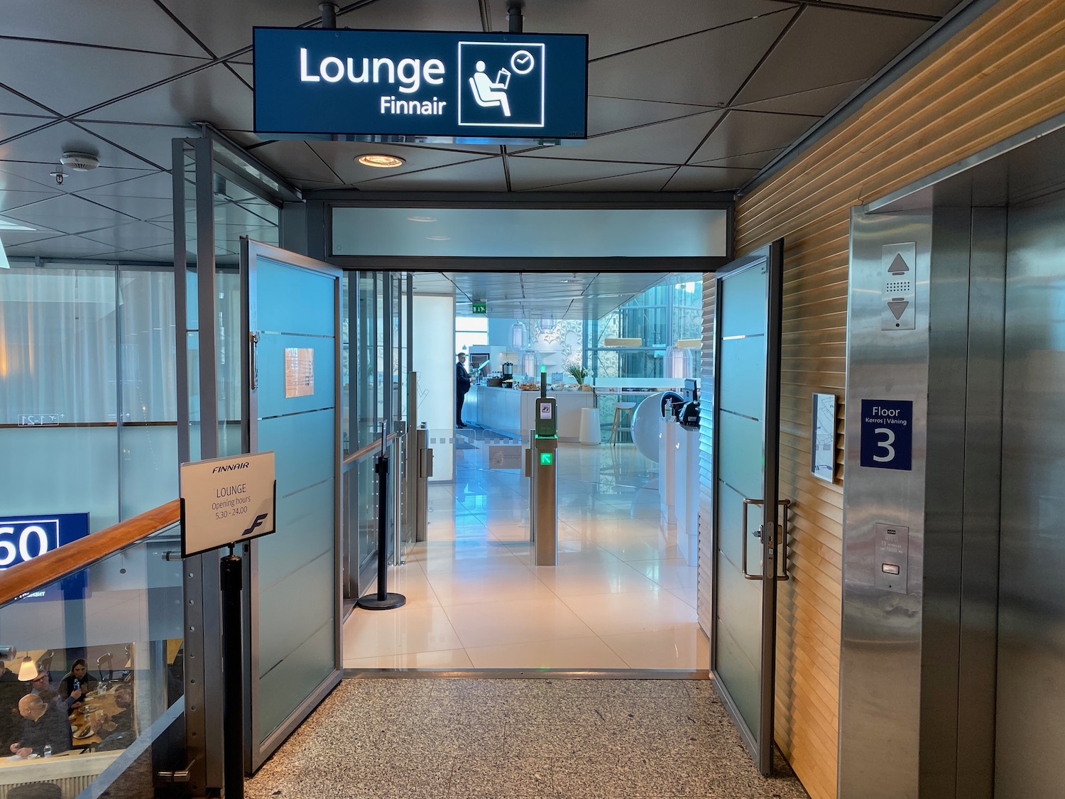 Review: Finnair Schengen Lounge Helsinki (HEL) - Live and Let's Fly