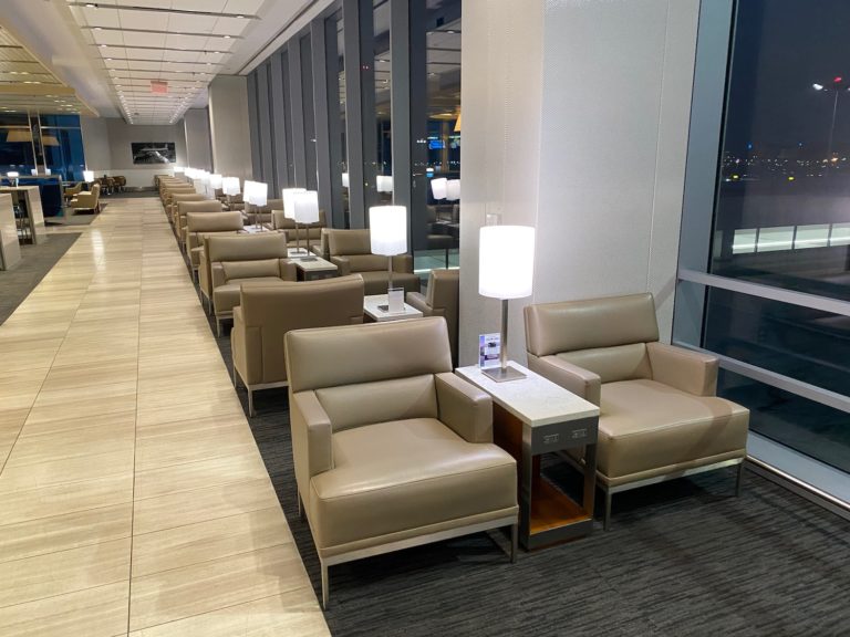 Review: United Club Los Angeles (LAX) - Live And Let's Fly