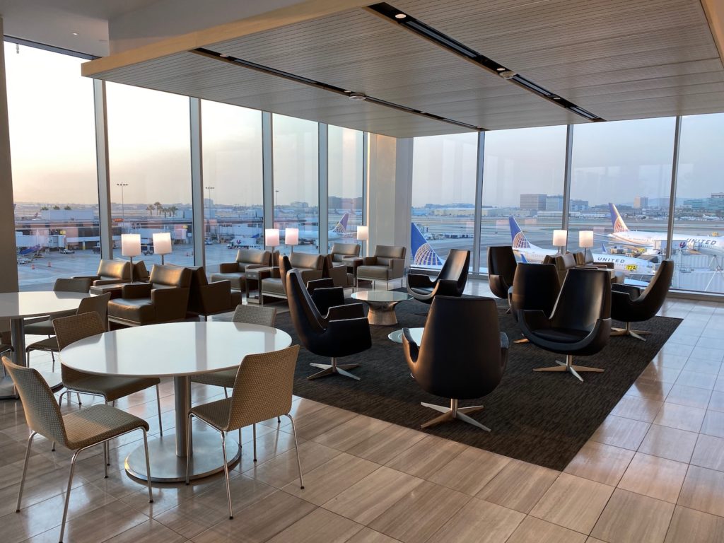 United Airlines Reopens More Airport Lounges, Slashes Price Of One-Time ...