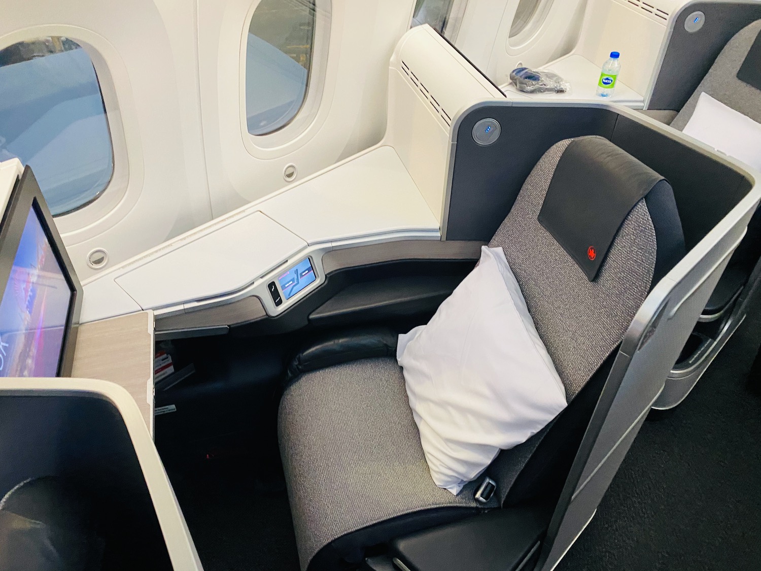 Air Canada Boeing 787 Business Class Review Seats, Service & Food