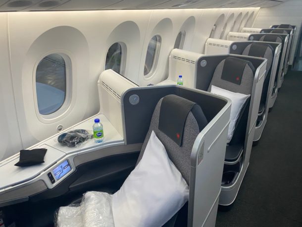 Review: Air Canada 787-9 Business Class - Live and Let's Fly