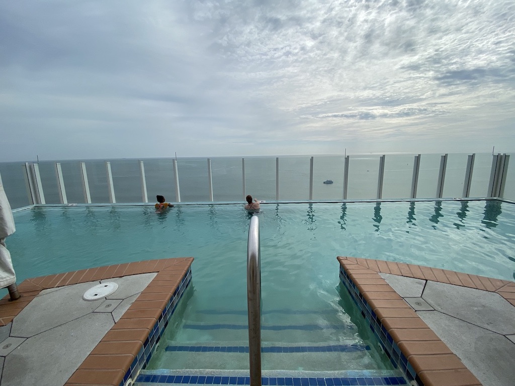 Hilton Virginia Beach Oceanfront rooftop pool