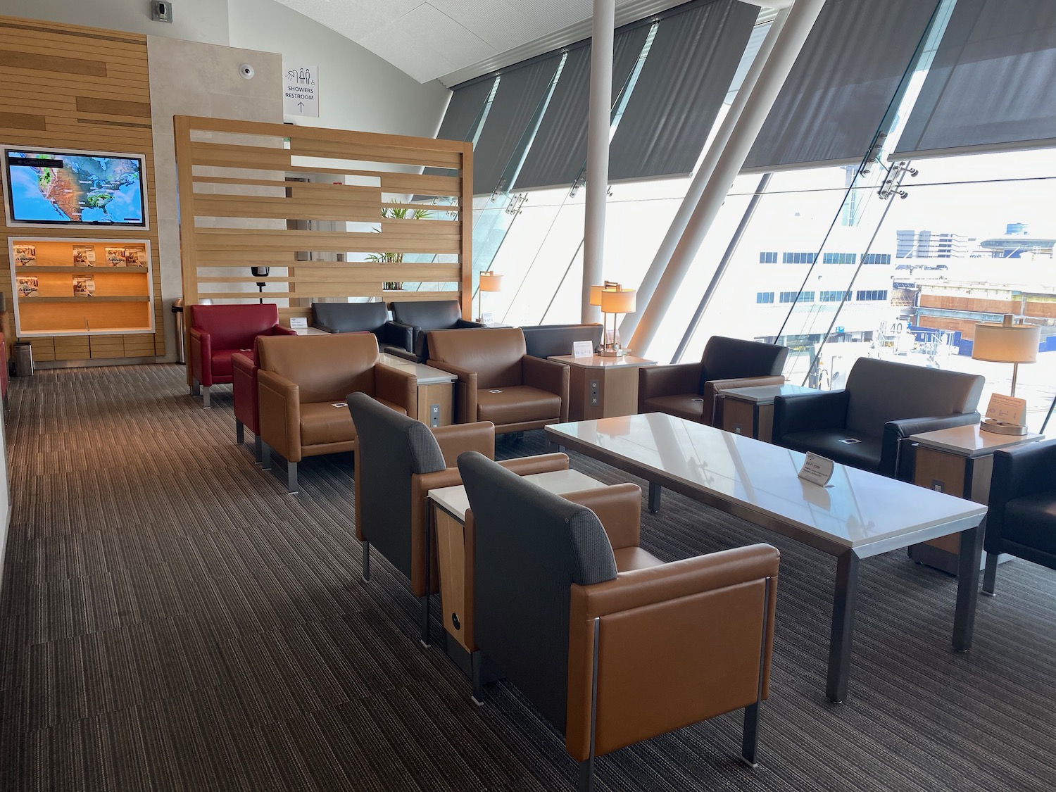 Review: American Airlines Admirals Club Los Angeles (LAX) - Live and Let's  Fly