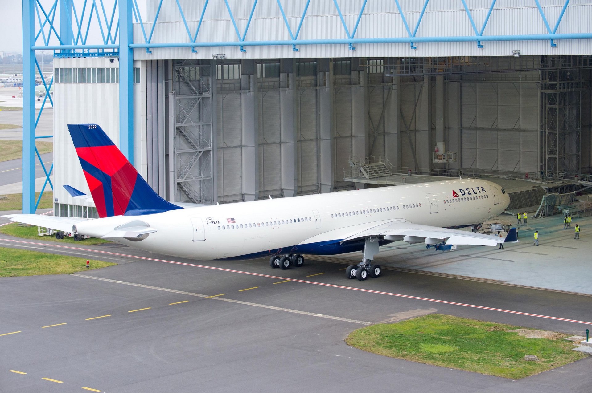 Delta Thanksgiving Pilot Shortage