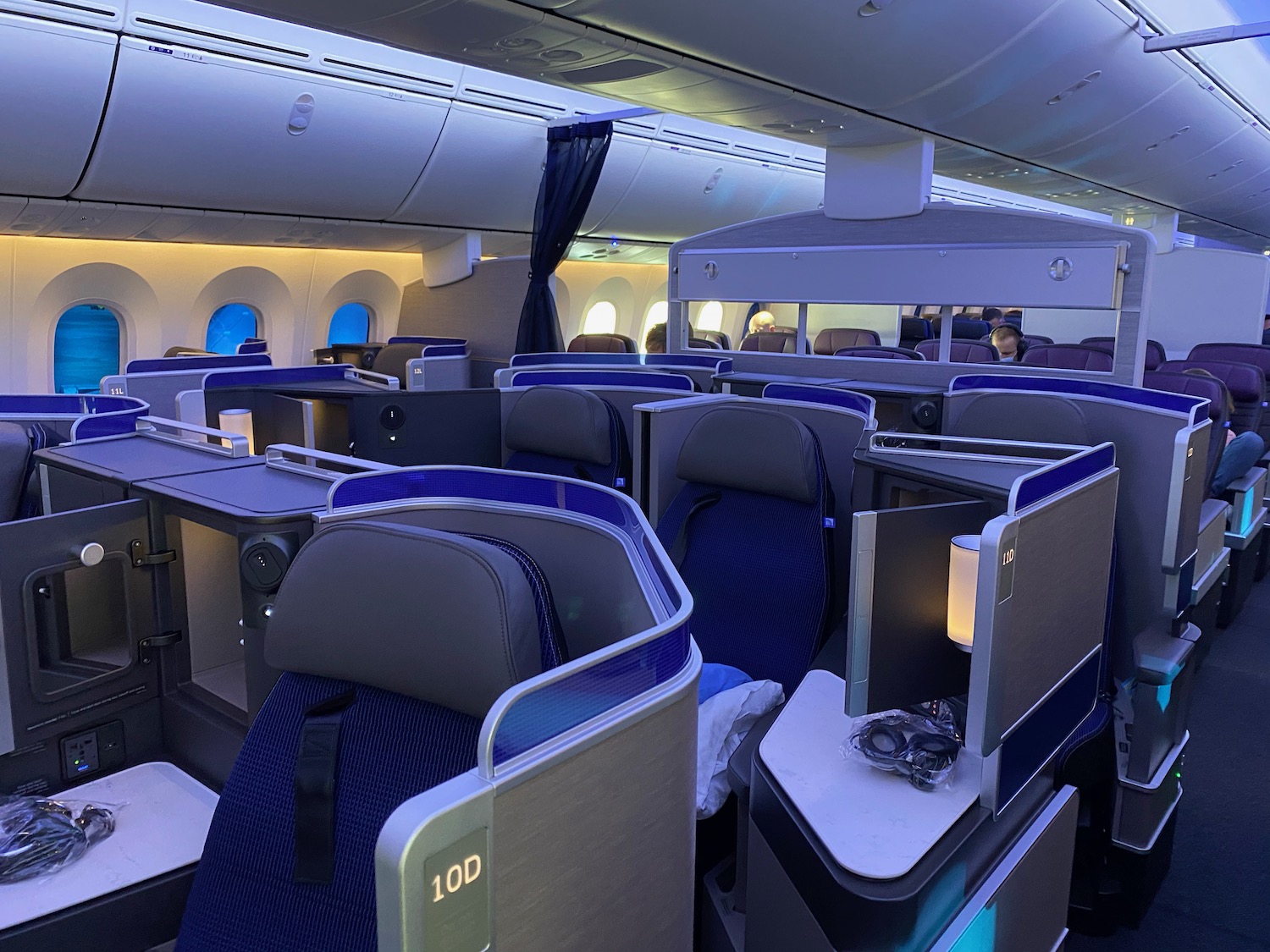 Review: United Airlines 787-9 Polaris Business Class - International ...