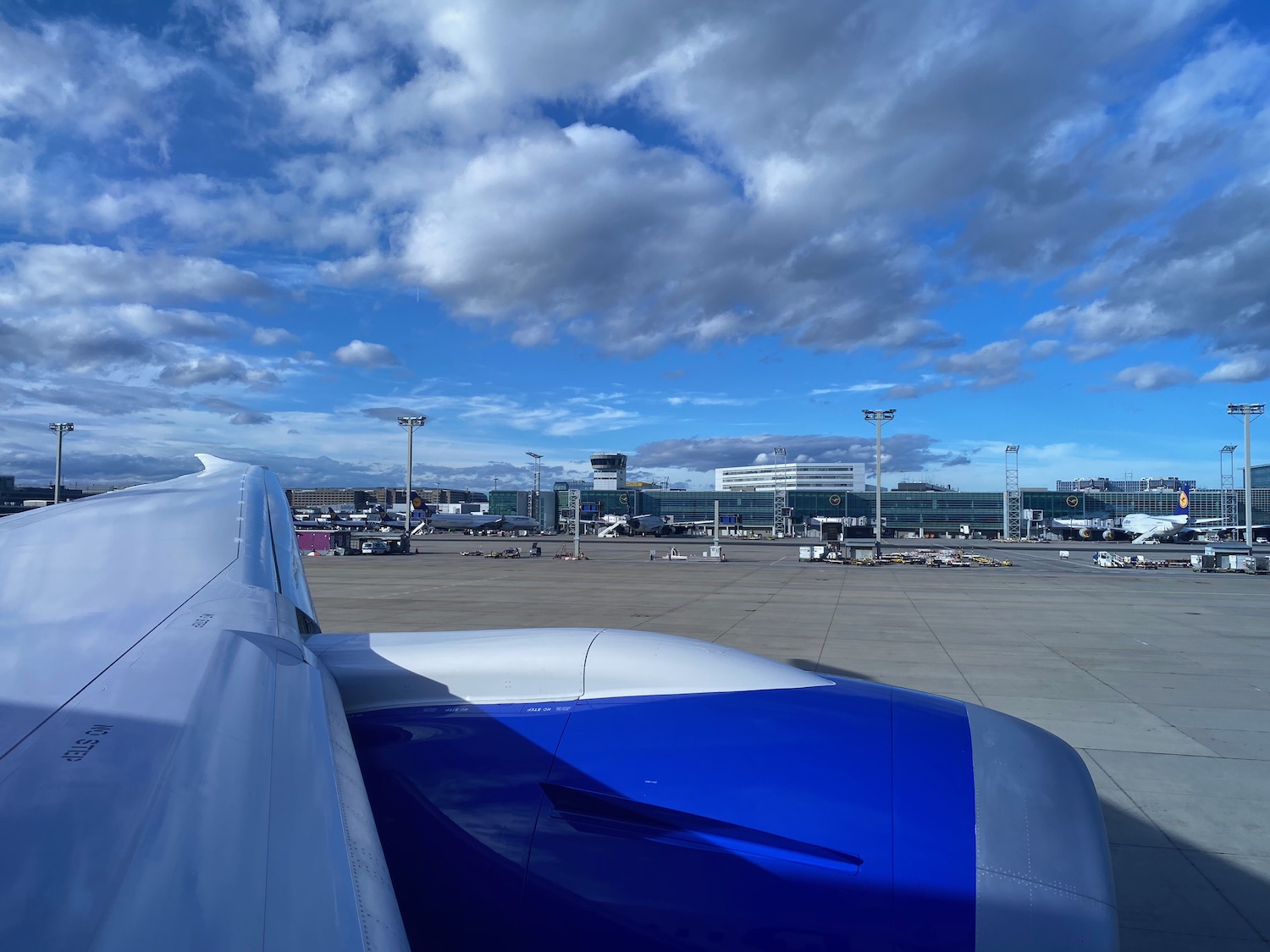 an airplane wing on a runway