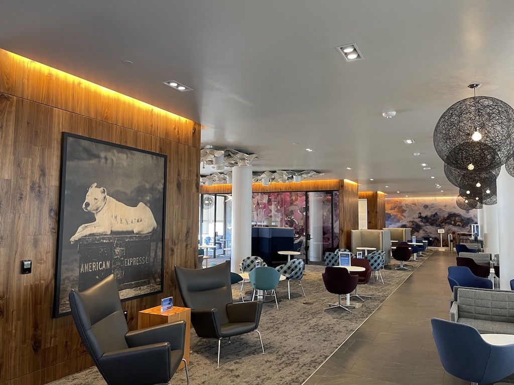 american centurion lounge