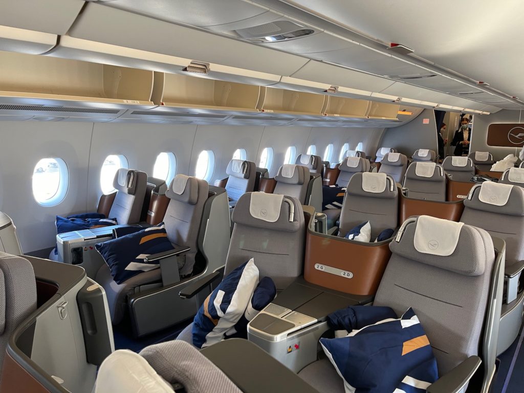 Review: Lufthansa A350 Business Class - Live and Let's Fly