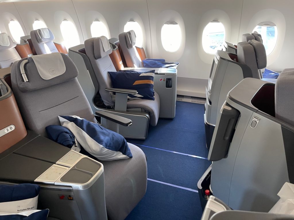 Review: Lufthansa A350 Business Class - Live and Let's Fly