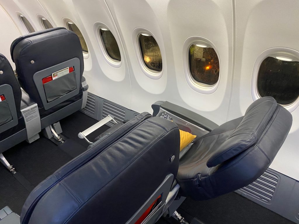 Review Turkish Airlines 737 900 Business Class Live And Lets Fly 1621