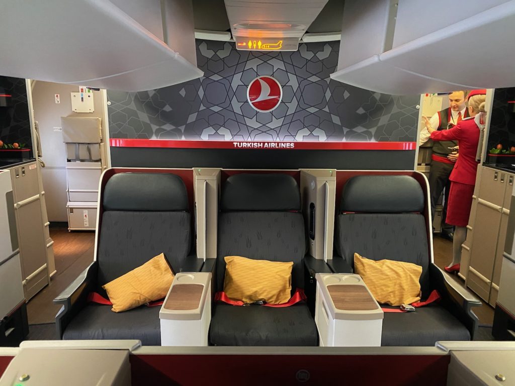 Review: Turkish Airlines 777-300 Business Class - Live and Let's Fly