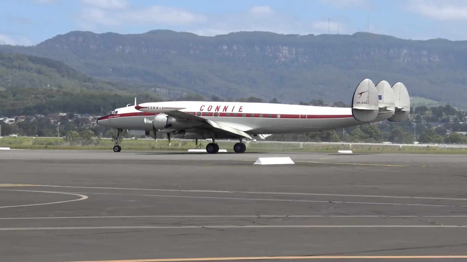 breitling super constellation aircraft