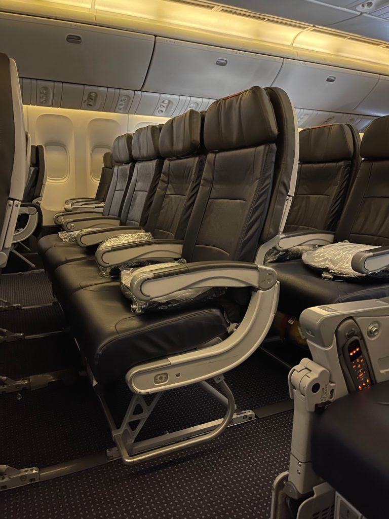 Review: American Airlines 777-300ER Business Class - Live and Let's Fly