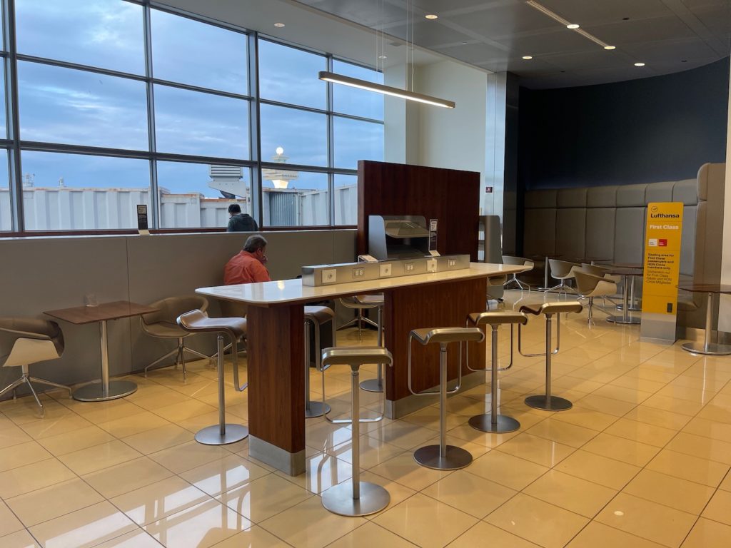 Review Lufthansa Lounge Washington Dulles (IAD) Live and Let's Fly
